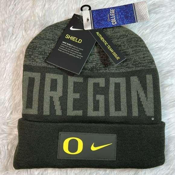 Nike Shield Oregon Ducks Team Issued Water Resistant Beanie